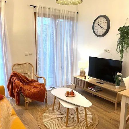 Les Charmes - C24b Apartment *