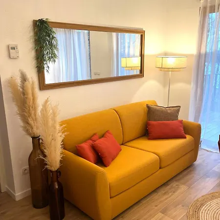 Les Charmes - C24b *