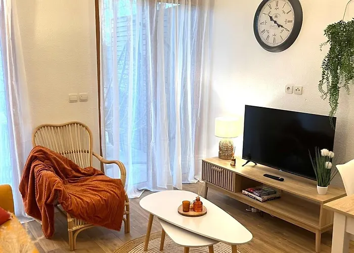 Les Charmes - C24b Apartment *